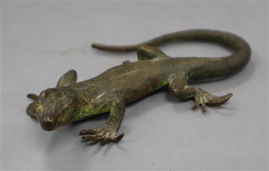 A cold painted bronze lizard, length 13cm